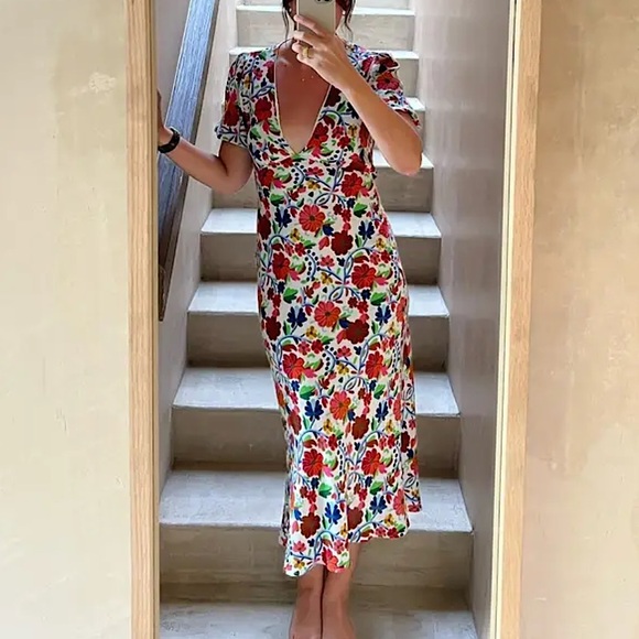 Rixo London Steph Crepe Midi Dress in Bright Floral Print Size Medium - Picture 5 of 16